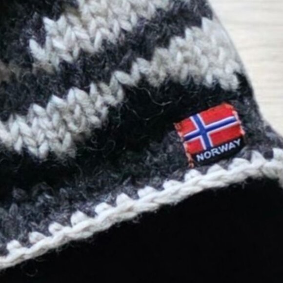 NORWAY ( AGE 8 TO 16 ) Vintage Wool/Fleece Ear Flap Hat - Picture 4 of 4